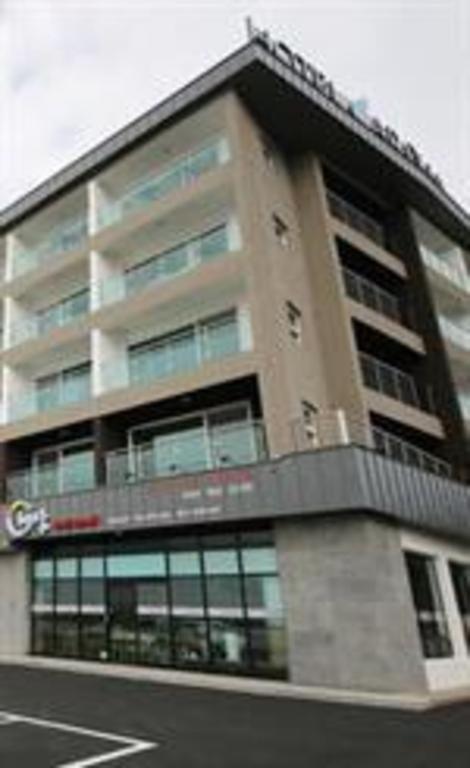 فندق اروها جيجو مدينة سيوجويبو المظهر الخارجي الصورة