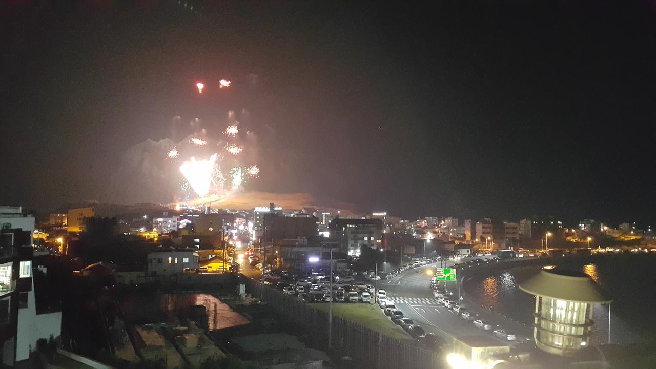 فندق اروها جيجو مدينة سيوجويبو المظهر الخارجي الصورة